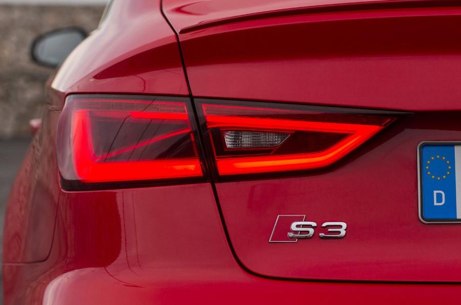 Детали экстерьера Audi S3 Sedan (8V) 2013 года  (WW) (фото 60 из 95)